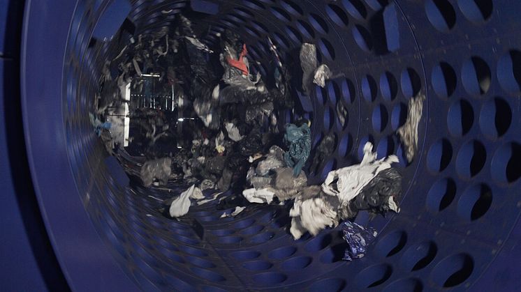Trumsikt används för att sortera ut avfallet i olika storlekar. Foto: Stockholm Exergi