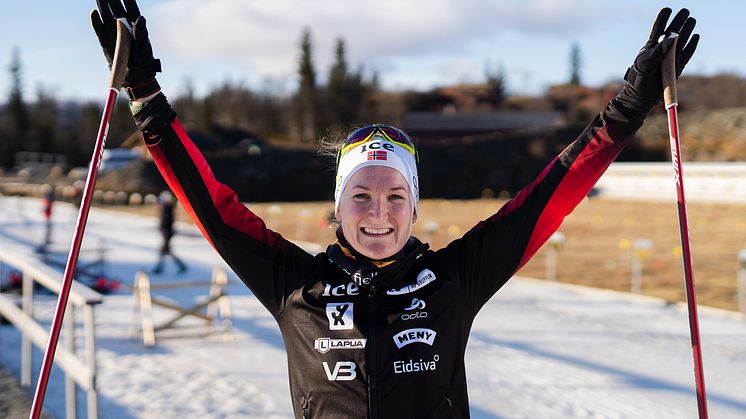 NY VM-DRONNING? Marte Olsbu Røiseland leder verdenscupen for kvinner. Nå er hun klar for skiskytter-VM 2021.