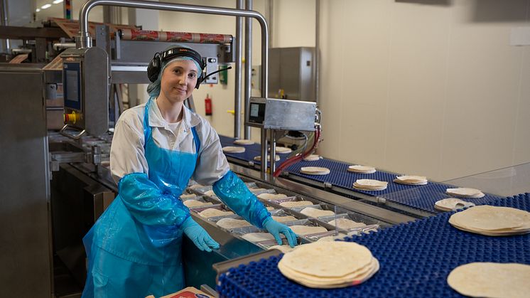 I Landskronafabriken bakas årligen 400 miljoner tortillas från Santa Maria. 