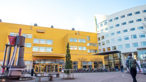 Tekniska Högskolan vid Jönköping University får 30 miljoner kronor från KK-stiftelsen till att ta fram kurser om cirkuläritet och hållbarhet för yrkesverksamma inom metallindustrin.