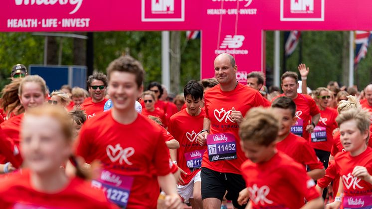 Andrew Strauss taking part in the Vitality Westminster Mile - the inaugural event for the Ruth Strauss Foundation