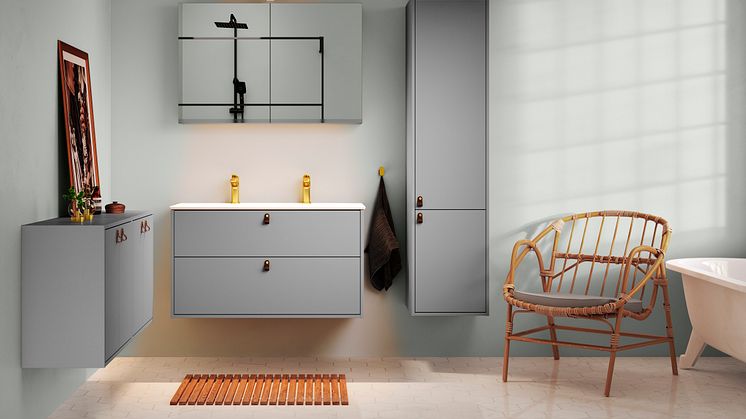 Kuvan kylpyhuonekalusteet ovat Gustavsbergin Artic-sarjaa, uutuusvärinä tuhkanharmaa.