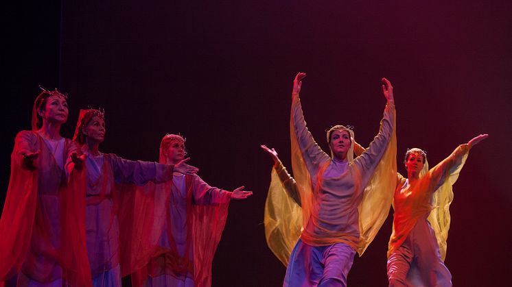 Beispiel Eurythmie als Bühnenkunst: Szene aus "Faust 2", Akt 1, Inszenierung der Goetheanum-Bühne