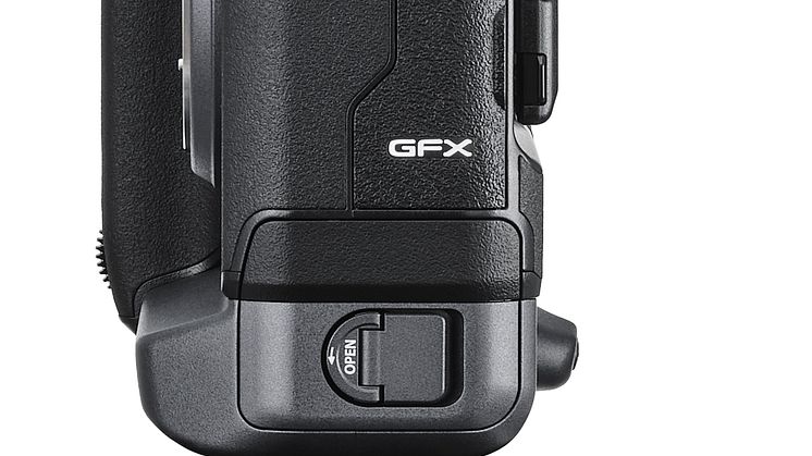 GFX 100 Left side with EVF