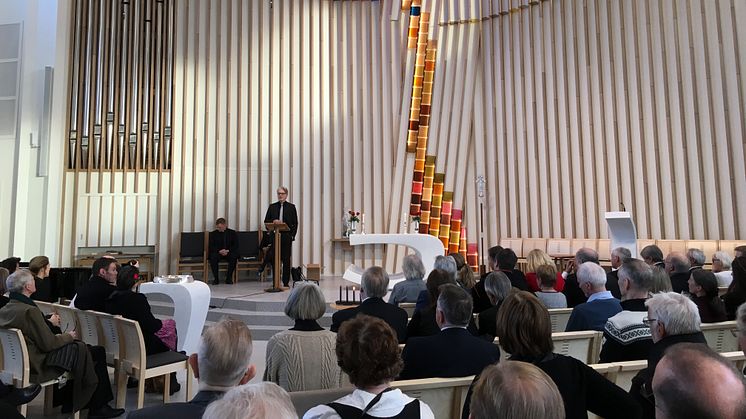Hønefoss kirke vigslet 10.12.2017