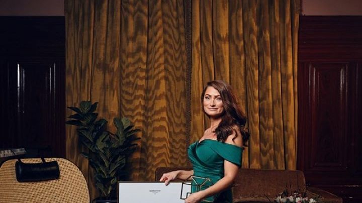 Edyta Hammar vinnare av Guldhemmet i kategorin ”Årets villamäklare”