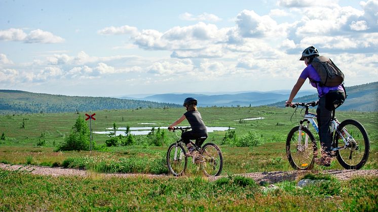 SkiStar satsar på aktiva fjällupplevelser för fler: gratis prova-på-dagar för kommuninvånare i sommar