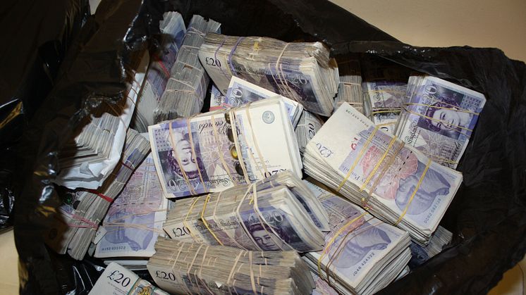 Cash in bag money launderer jailed 