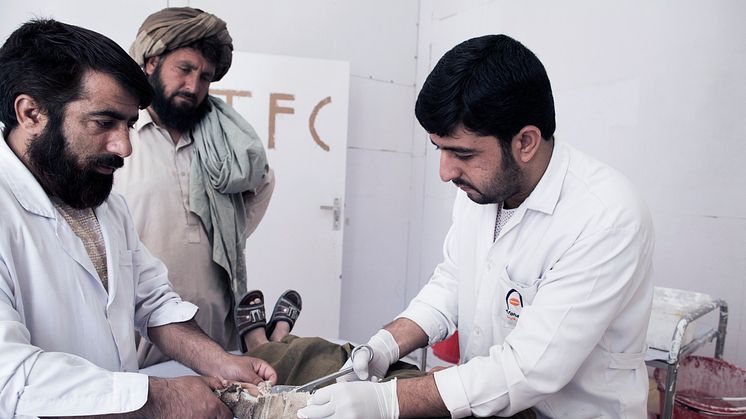 Ny rapport: Sjukvård utom räckhåll i Afghanistan