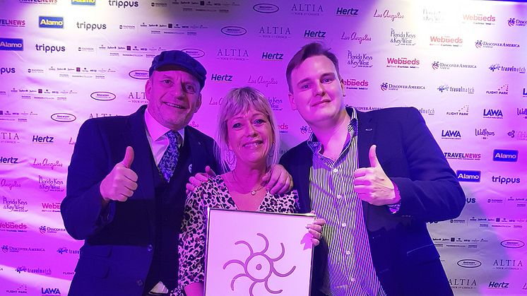 Joakim Bengtsson, Jeanette Larsson och Gustav Wenning från Scandorama tog emot priset som "Årets bästa Bussresearrangör" på norska Grand Travel Award i Oslo.