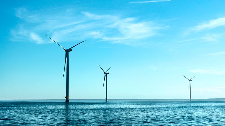 Ett franskt företag köper nu de fem kommunägda vindkraftverken. 