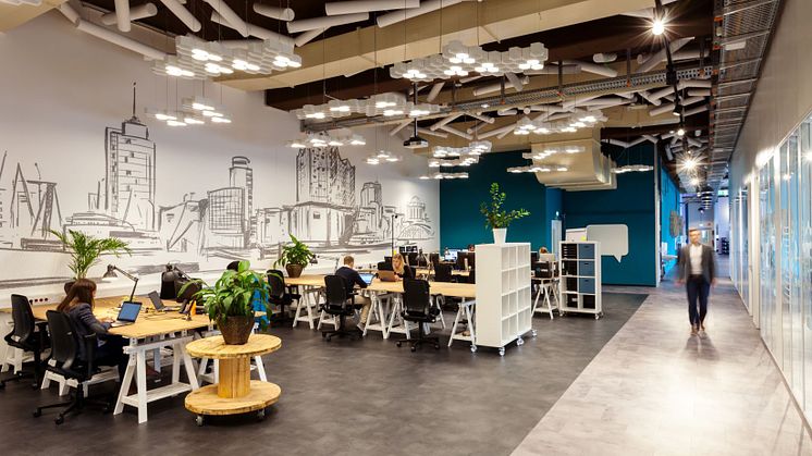 In seinen Räumlichkeiten in Hamburg bietet HIP Startups auch Open-Workspace, Teambüros, Veranstaltungsflächen sowie Zugang zu Laboren und Werkstätten. (Bildquelle: HIP)