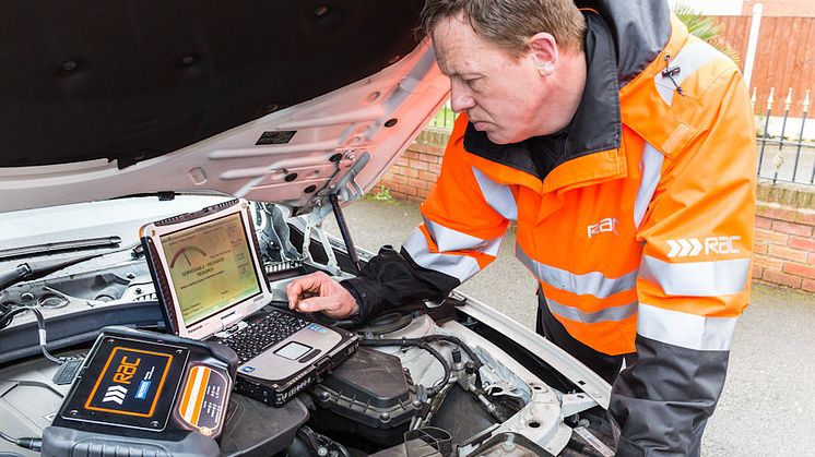 RAC equips patrols with state-of-the-art battery diagnostic kits