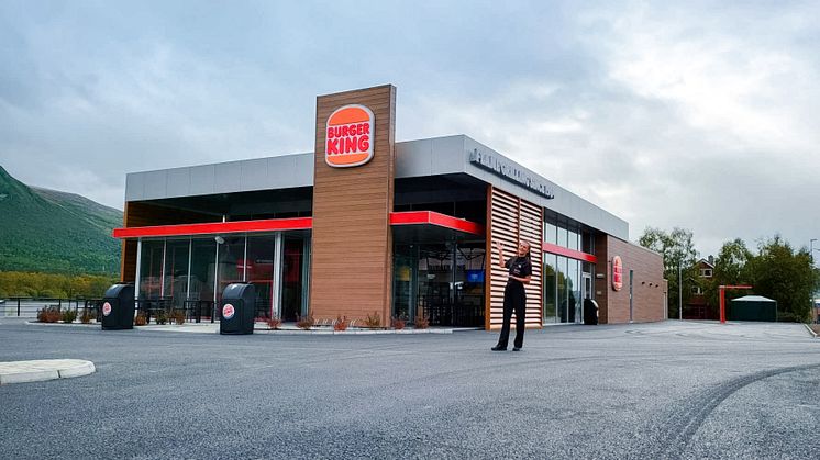 Restaurantsjef Lilly Caroline Åsell og et topp motivert team gleder seg til å åpne Burger King Oppdal