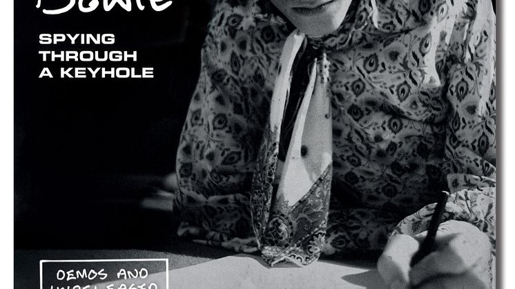 David Bowie - Spying Through A Keyhole 