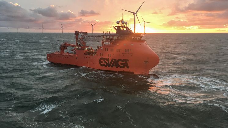 Equinor og ESVAGT har valgt at forlænge det gode samarbejde med skibet ’Esvagt Njord’ i Dudgeon Offshore Wind Farm med 5 år. Den nye kontrakt løber frem til 2026.
