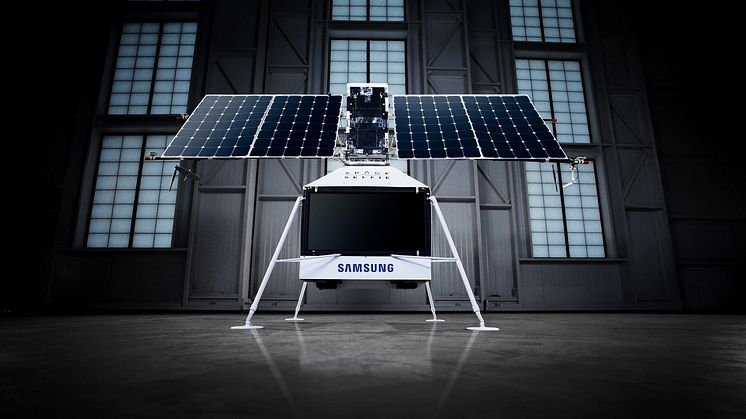 Samsung skubber grænser – Send din selfie til rummet