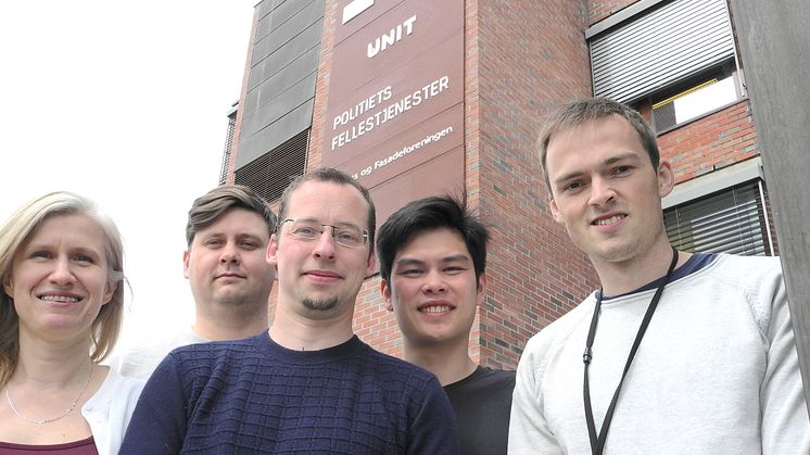 Utviklerteamet bak den nye versjonen av Cristin. Fra venstre: Gordana Ilic Holen, Mathias Håheim Johnsen, Daniel Sachse, Timothy Lim, Harald Borgenvik
