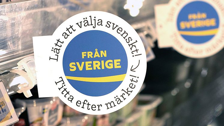Butikspaketen innehåller bland annat en rund utstickare som skapar uppmärksamhet på hyllkanten. Finns även med märkena Kött från Sverige och Mjölk från Sverige.
