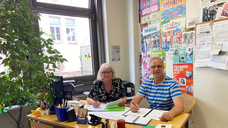 Ursula Schroeter und Dirk Schulze-Hoppe arbeiten im Team der Schulsozialarbeit im Kreis Hersfeld-Rotenburg.