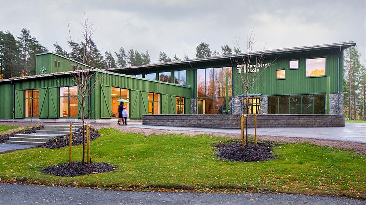 Idag invigs Ransbergs nya skola. LINK Arkitektur står bakom såväl arkitektur som fasadutsmyckning. Foto: Felix Gerlach