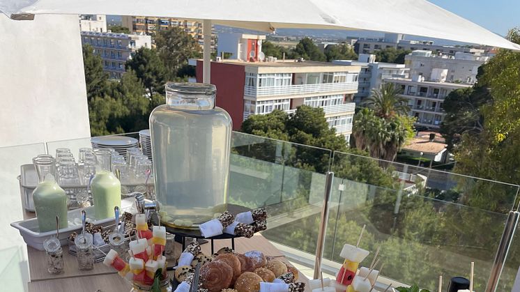 Das Frühstück ist die wichtigste Mahlzeit des Tages, auch bei Inforeisen mit alltours; wie hier im allsun Hotel Cristóbal Colón auf Mallorca.