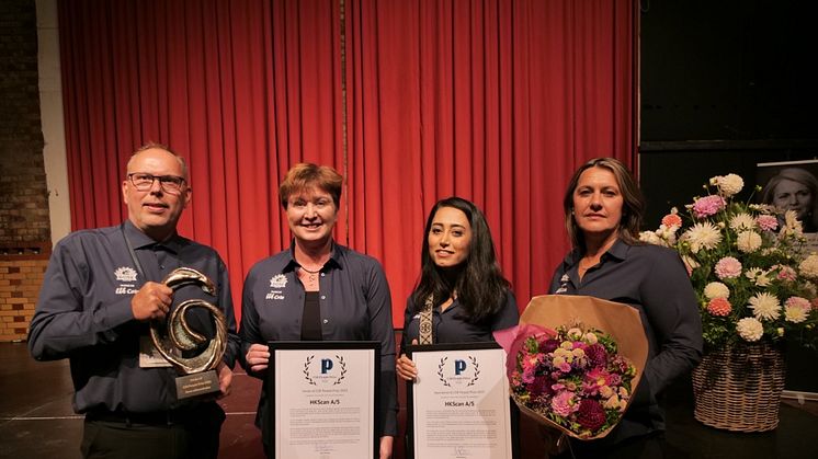 HKScan i Vinderup vinder CSR People Prize 2023 i kategorien Virksomheder med over 250 medarbejdere. Fra venstre Tommy Nielsen, Marianne Boe Madsen, Elnaz Zara og Jasmina Bosnjak.