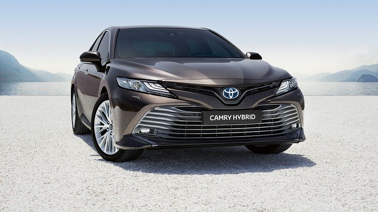 Forhåndssalget er i gang: Prisene er klare for nye Toyota Camry Hybrid som lanseres i mai 2019. Foto: Toyota