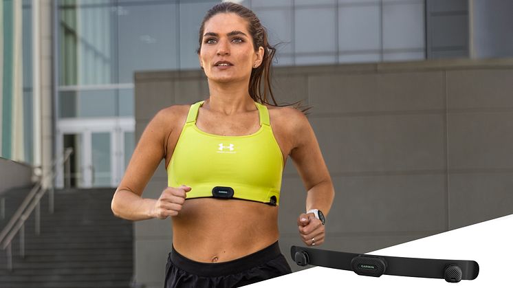 Der neue HRM-Fit von Garmin wurde speziell für Frauen designt und lässt sich ganz einfach am Sport-BH befestigen.
