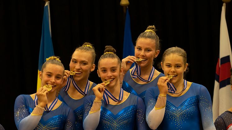 Guld i lag för landslaget i kvinnlig artistisk gymnastik