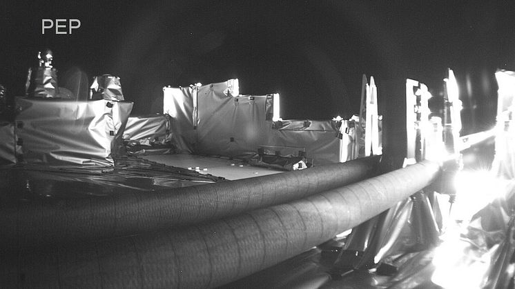 Foto av instrumentet PEP (här är tre av sex sensorer synliga (NIM, JNA och JEI) – taget av kameran ombord på ESA:s rymdsond Juice. Bildcred: ESA/Juice/JMC, CC BY-SA 3.0 IGO