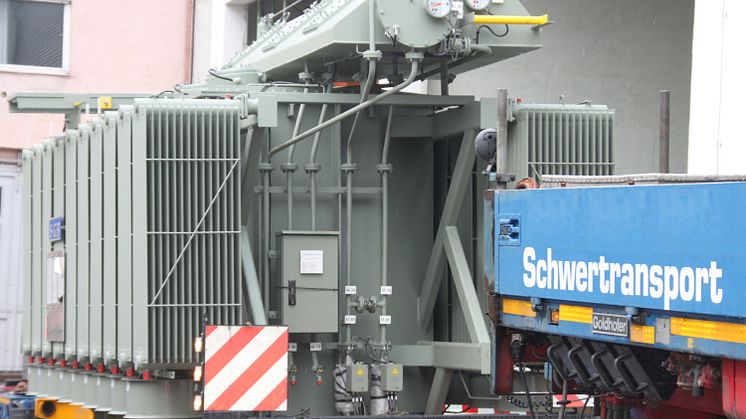 Neues Umspannwerk in Altdorf erhält Herzstück – zwei Trafos mit 128 Tonnen Gewicht angeliefert