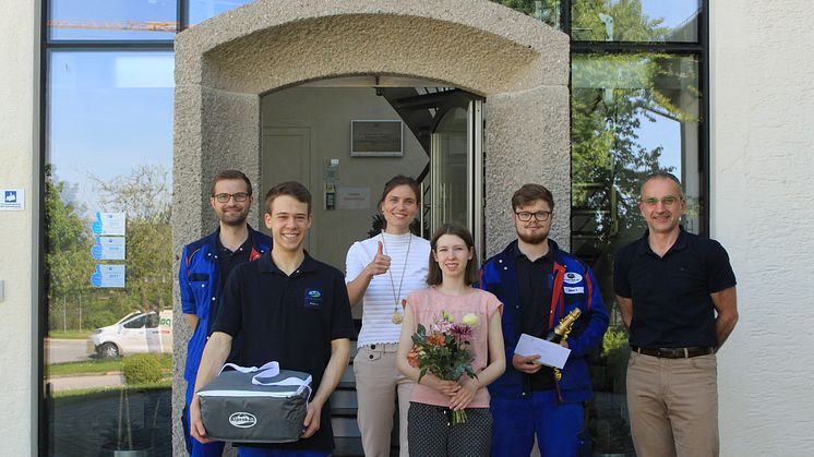 Alpenhain gratuliert Auszubildenden zum erfolgreichen Abschluss: Alle drei Absolventen werden übernommen und bleiben Teil der Alpenhain-Familie