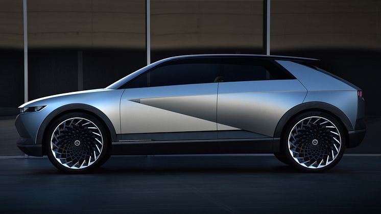 Hyundai presenterar konceptbilen EV Concept 45 på IAA 2019.