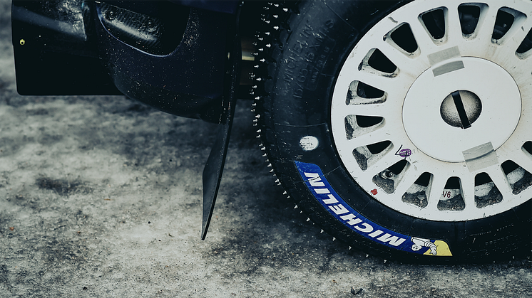 Arbeskos skyddsskor utrustas med rallydäck från Michelin