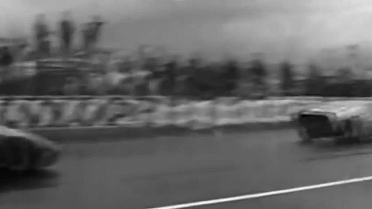 Hør en af legenderne fra den tredobbelte Ford-sejr ved Le Mans 1966 fortælle om Ford GT40 