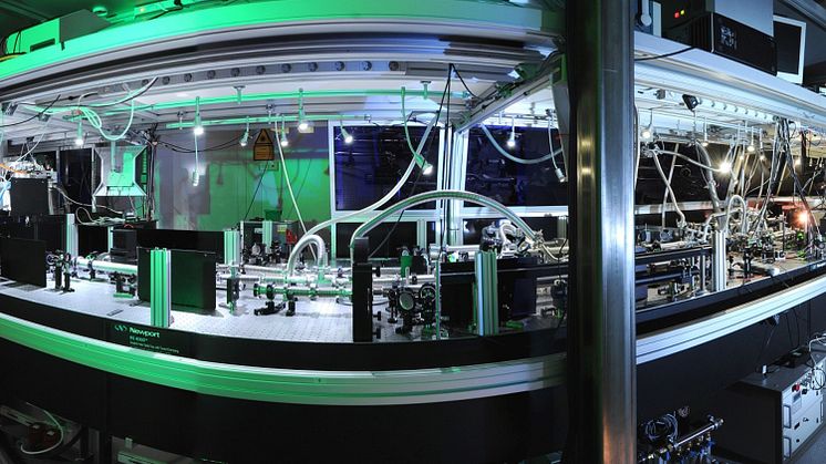 Umeåfysiker har designat en laser som kan göra det möjligt att studera helt nya fenomen. Foto: Thorsten Naeser