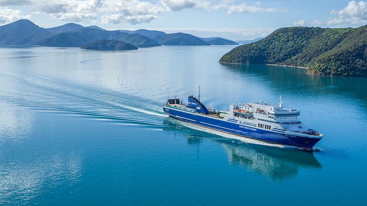 New Zealand ferry operator Bluebridge signs an agreement with Swedish software company Hogia Ferry Systems.