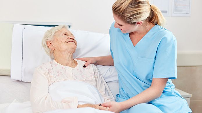Palliativa vårdinsatsers betydelse för lindring av symtom för personer med hjärtsvikt i livets slutskede
