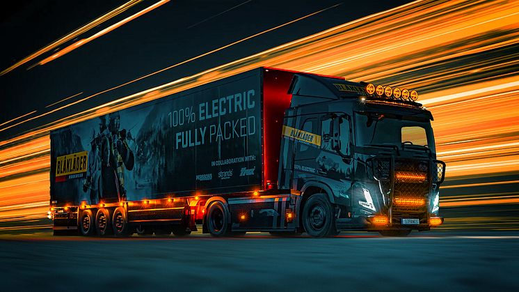 Strands Lighting Division erbjuder perfekt belysning för din el-lastbil. 