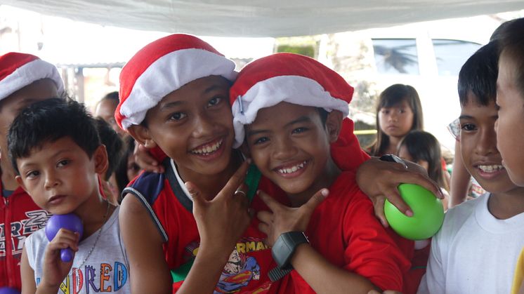 Taking Christmas to the children of the Philippines