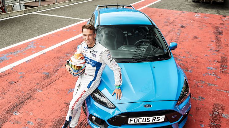 Cenou pro vítěze bude exkluzivní svezení ve skutečném Fordu Focus RS se závodníkem Harrym Tincknellem