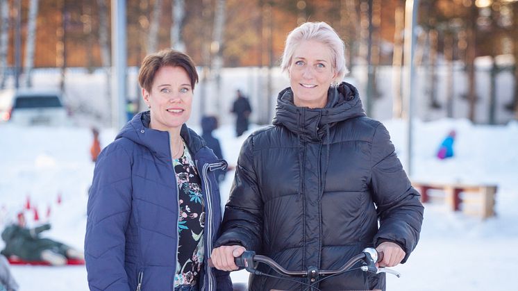 Stina Rutberg, biträdande professor i fysioterapi  och Anna-Karin Lindqvist, biträdande professor i fysioterapi, båda vid Luleå tekniska universitet
