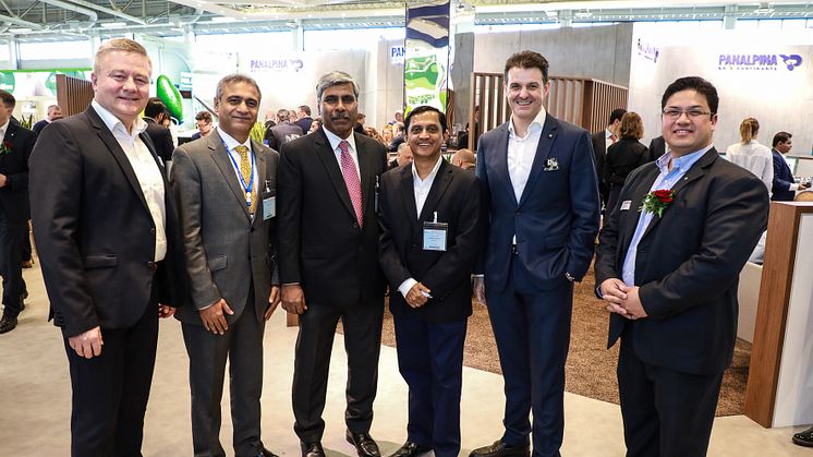 Fruit Logistica, Berlin, from left to right: Marco Spiess (agent relations Panalpina), Sami A. Hirani (TML), Mohammed Anees (TML), Priyantha Punchihewa (MIT Cargo), Stefan Karlen (CEO Panalpina),  Estuardo Larrieu (Cropa)