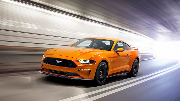 Nový Ford Mustang přináší ještě atraktivnější design, vyspělejší techniku a suverénnější dynamiku