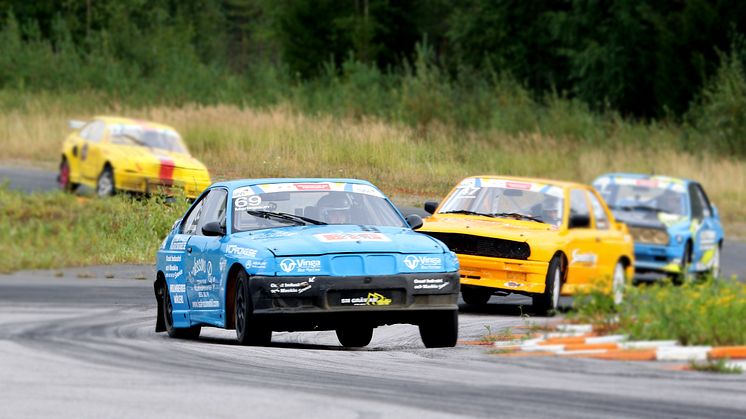 Följ premiären av SM i rallycross live på svenskbilsporttv.se