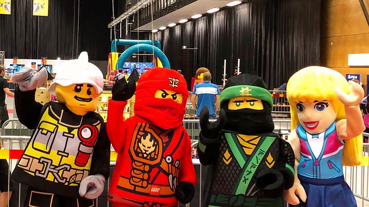 På Klossfestivalen i Jönköping den 2 mars får man träffa sina LEGO-idoler.