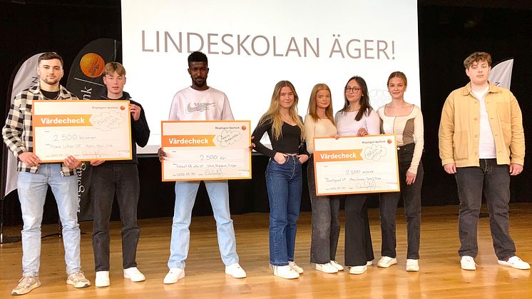 Vinnarna i årets UF-pitchtävling på Lindeskolan