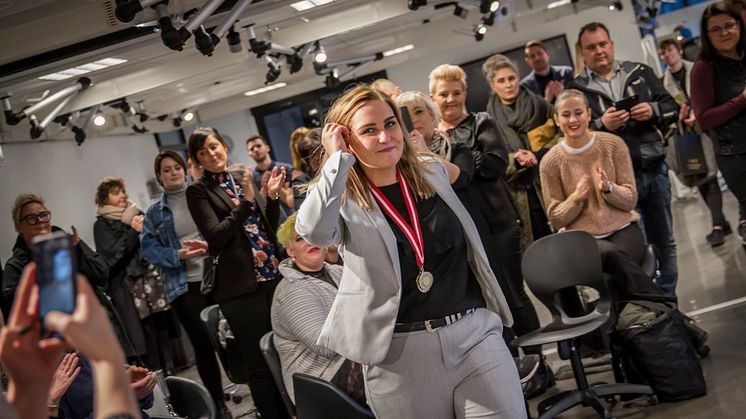 Julie V. Ellebæk blev vinder af Randersmesterskabet for organiserede frisørelever 2019 // Foto: Ulrik Burhøj Jepsen