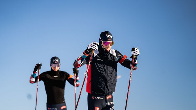 KLAR FOR VM: Sturla Holm Lægreid og Johannes Thingnes Bø utgjør halvparten av Norges mixed stafett-lag i VM i Oberhof. Foto: Emil Sørgård